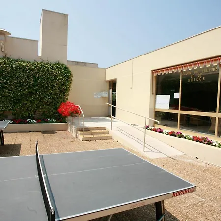 Le Tamaris - Terrasse Vue Sur - Piscine, Tennis & Jardin Apartment