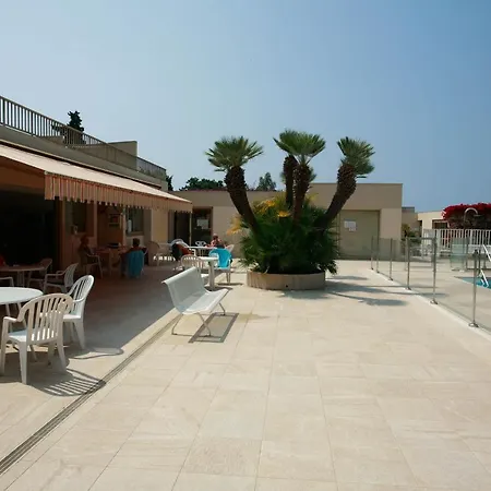Le Tamaris - Terrasse Vue Sur - Piscine, Tennis & Jardin